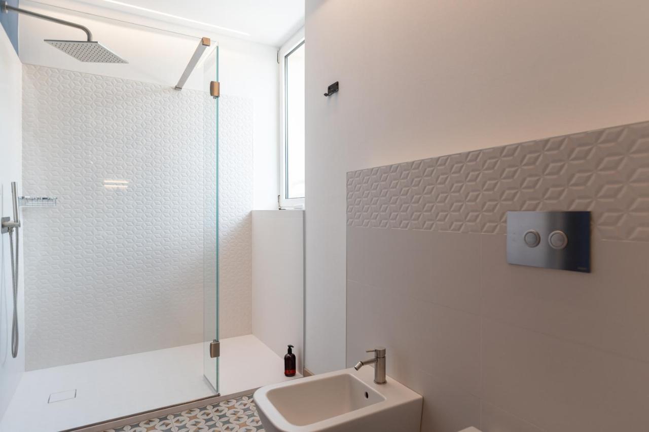 Lillil - Popping Holiday Riva del Garda Ngoại thất bức ảnh